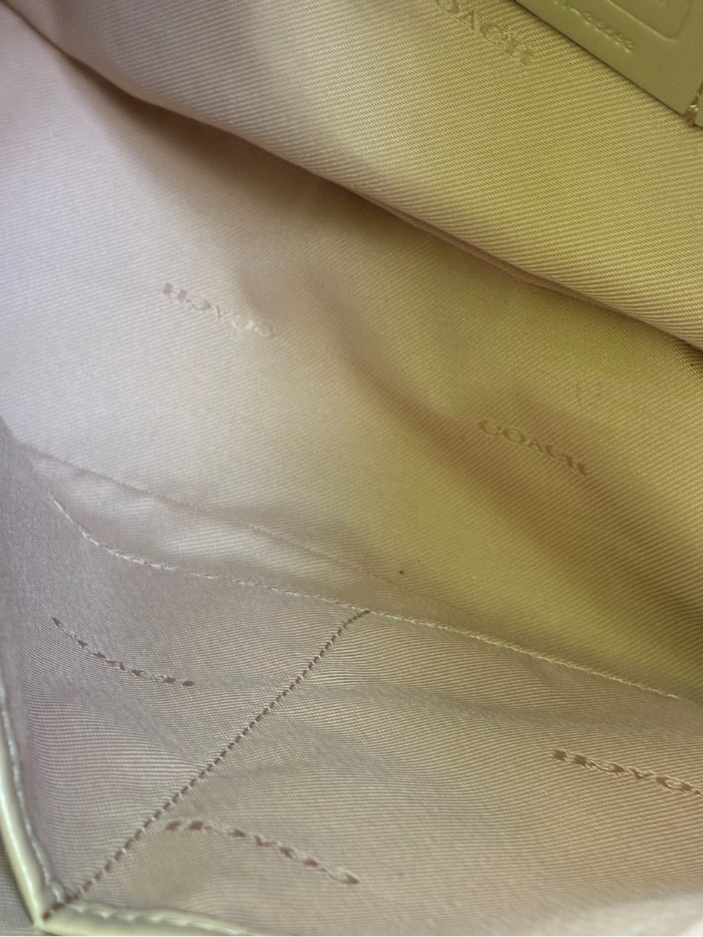 COACH BAG,Coach Pebbled Leather Hobo Bag in Light Beige - Picture 2 of 16